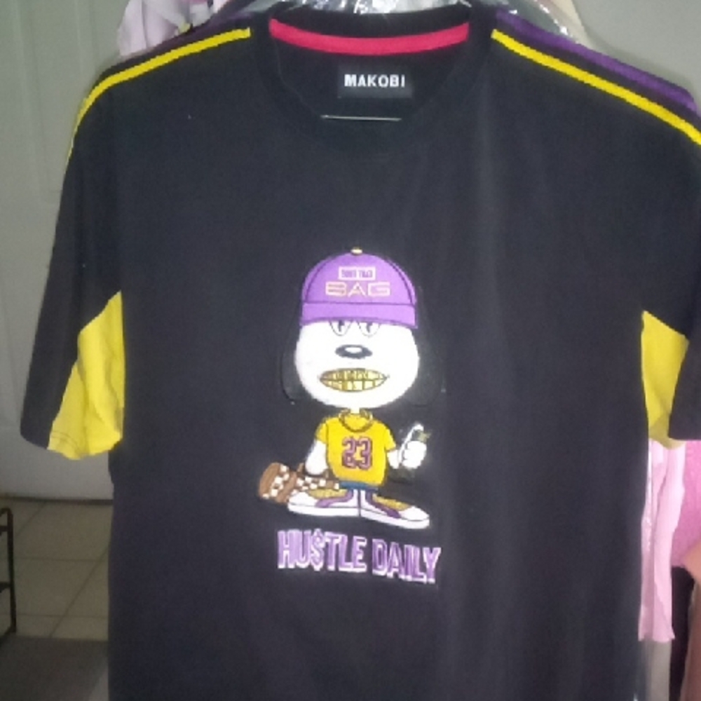 MAKOBI Black Short Sleeve Graphic "Bout That Bag" HUSTLE DAILY Shirt 2XL